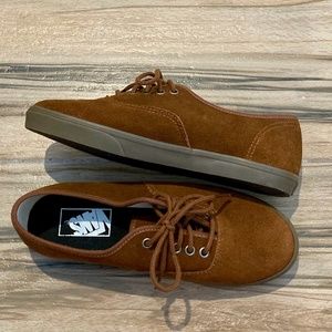 suede vans lo pro